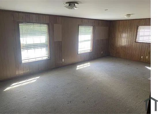 3 bed, $1,300 — Photo 4