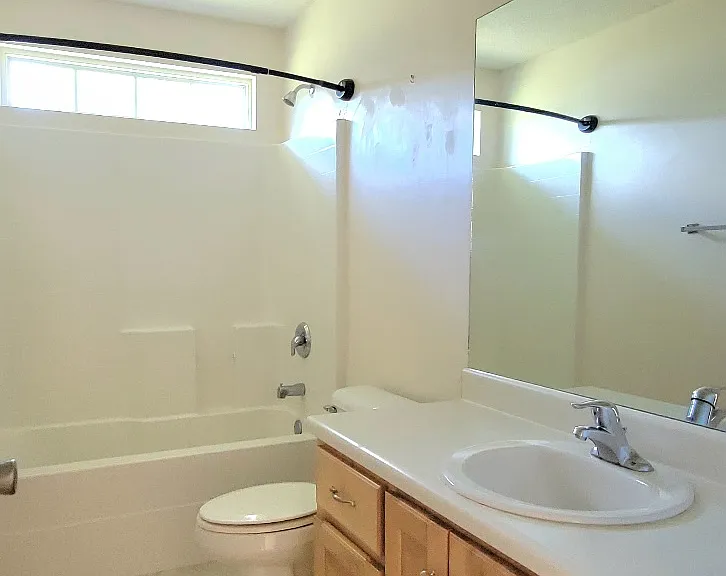 435 Creekside Cir — Photo 7