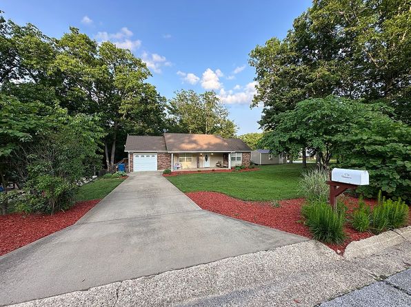 17 Meadowcrest Rd