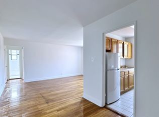 86-72 208th St #3F, Queens Village, NY 11427
