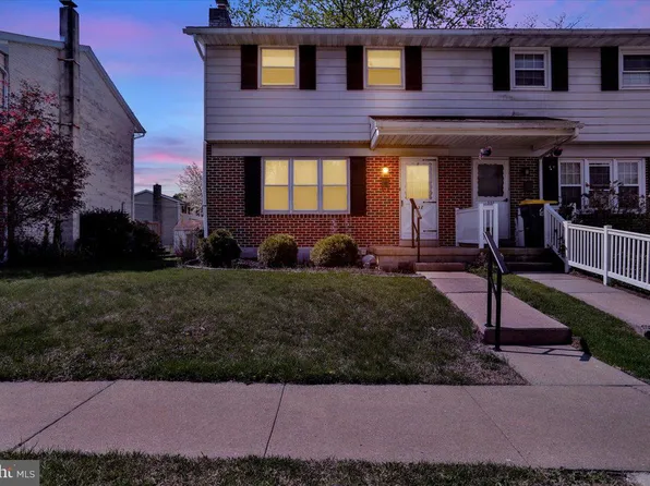 132 W Gaul St, Wernersville, PA 19565