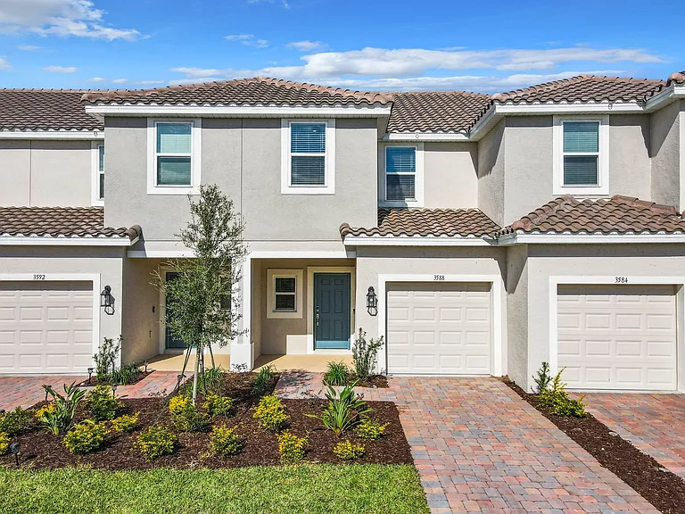 3588 Landing Net Dr — Photo 1