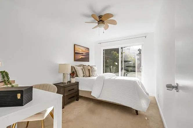 389 Lastreto Ave — Photo 19