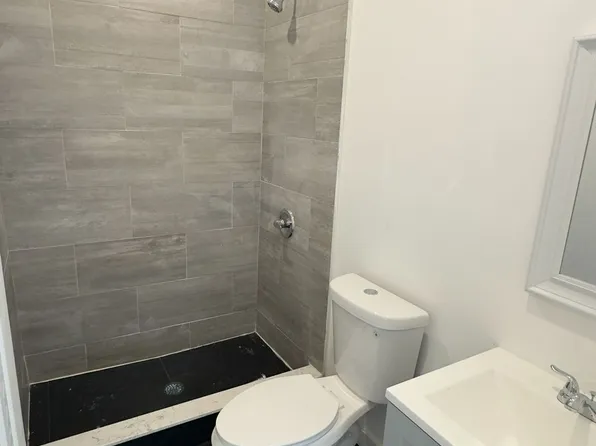 32 Radde Place image 21 of 27