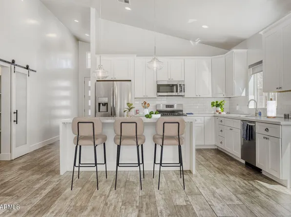 1005 E WELDON Avenue, Phoenix, AZ 85014