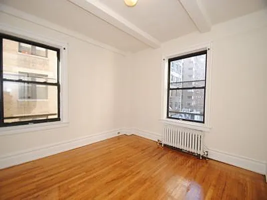 Rented by Buchbinder & Warren | media 6