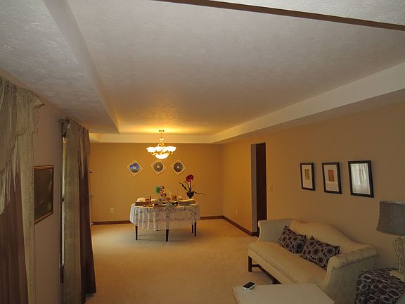 3rd image of 13 Charlo Dr