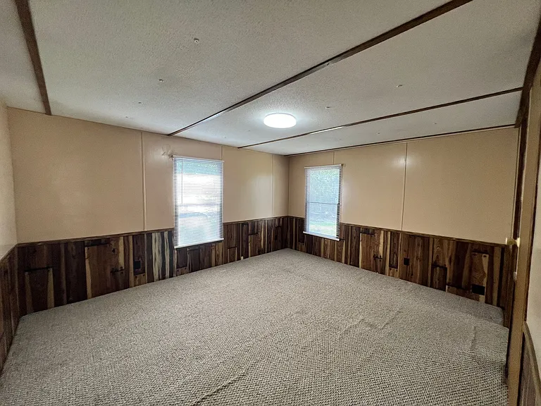 14250 Tiki Ln — Photo 32