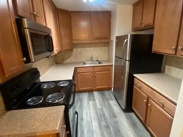 154 Lexington St #2, Auburndale, MA 02466