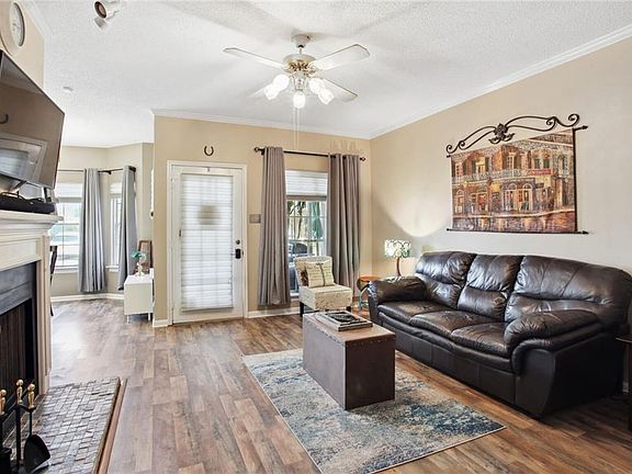 3rd image of 1204 Audubon Trce #1204