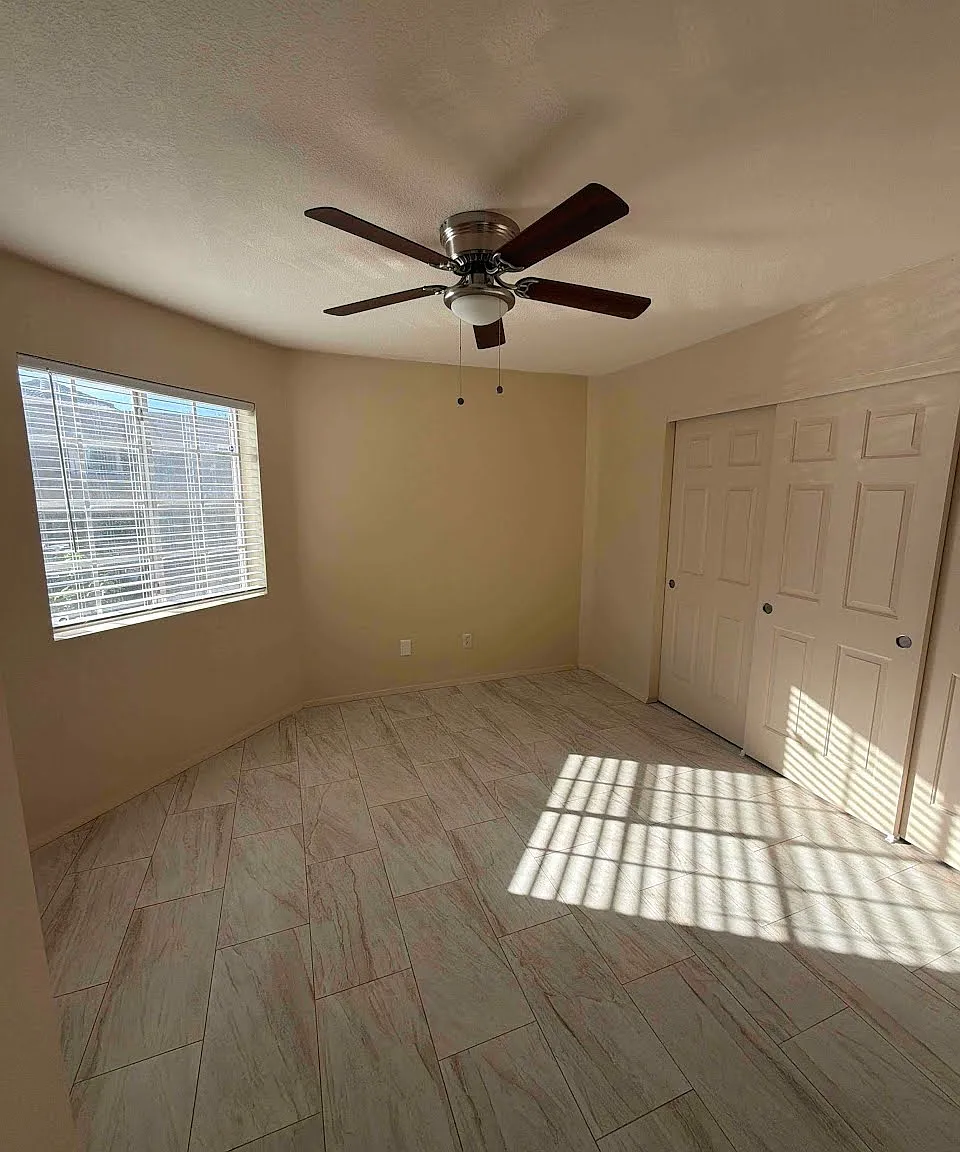1720 E Thunderbird Rd — Photo 3