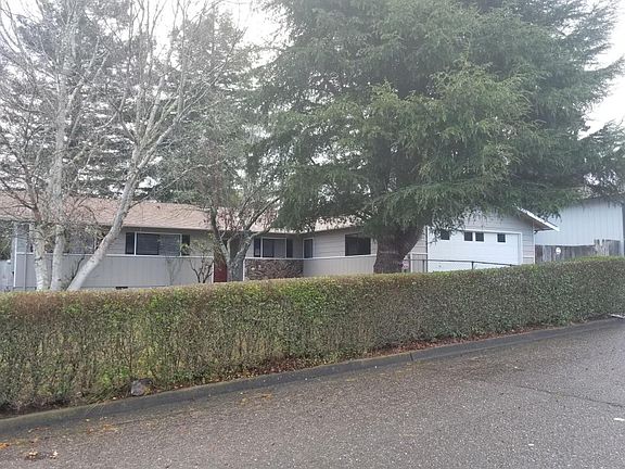 2nd image of 5849 Christopher Dr