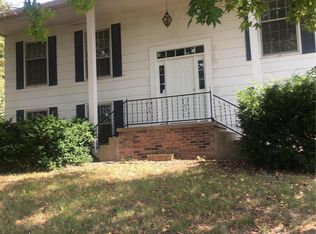 1504 Forum Dr, Rolla, MO 65401