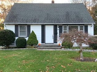 12 Friendly Rd, Norwalk, CT 06851
