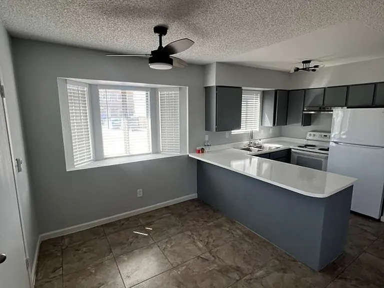5662 E Lake Mead Blvd — Photo 21