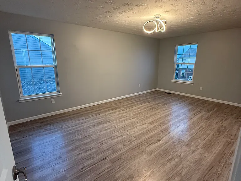 1570 Cedar Creek Dr — Photo 33