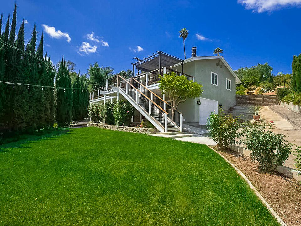 1st image of 10140 Canyon Dr