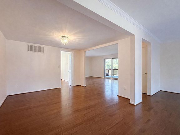 4th image of 10 Killadoon Ct