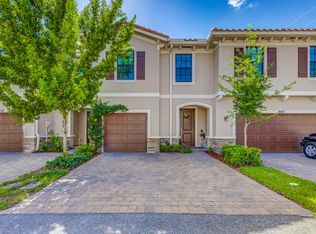 4411 Hemlock Dr, Riviera Beach, FL 33410