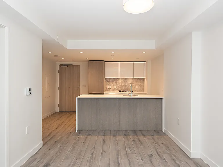 1107 Richards St #407 — Photo 2