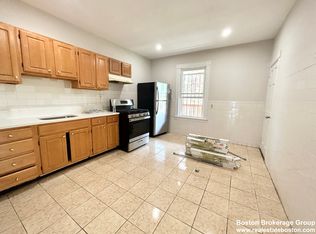 22 Humphreys St APT 1, Dorchester, MA 02125