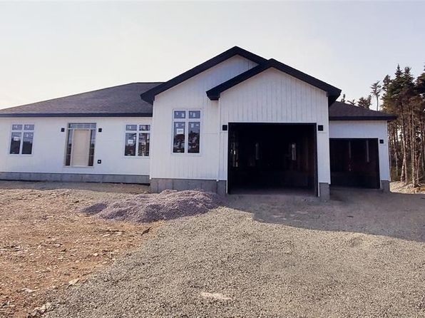 26 Edgewater Lane, Torbay, NL A1K1M2