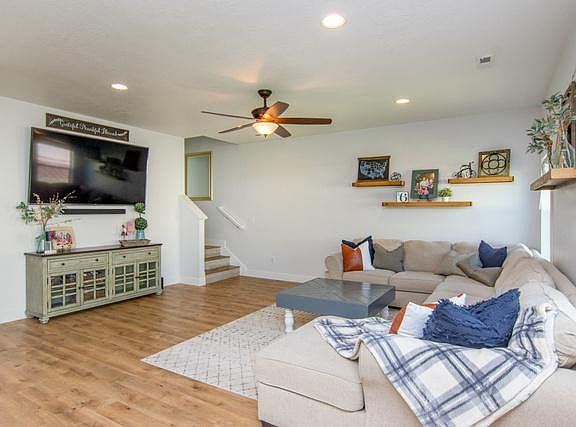 5th image of 3291 S Tytus Ln