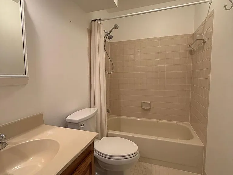 14611 Flower Hill Ct — Photo 28