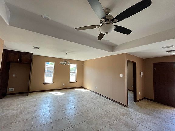5th image of 117 Murcia Dr