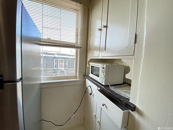 4th image of 1360 Hyde St APT 11