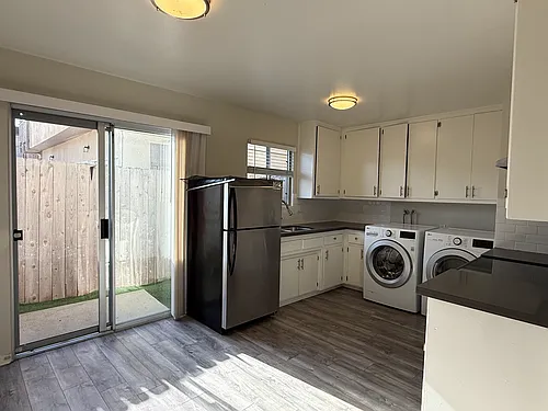 1733 Ramona Ave #5 Photo 1