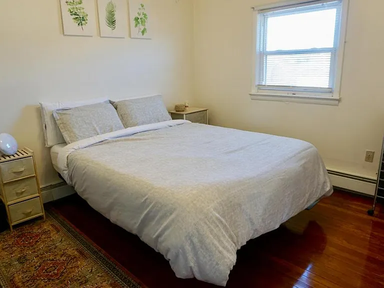 609 Adams St — Photo 8
