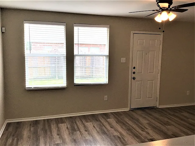 1620 Baxter Springs Dr — Photo 6