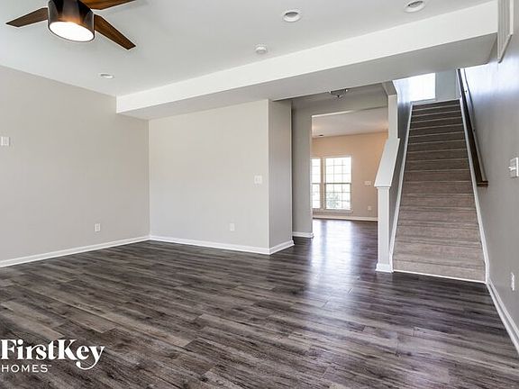 5th image of 727 Longford Dr