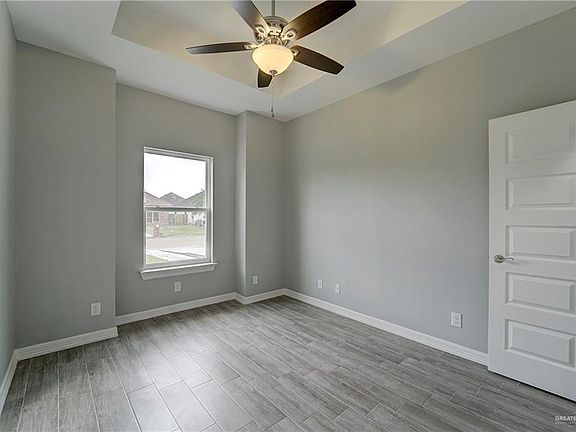 5th image of 5010 Date Palm St