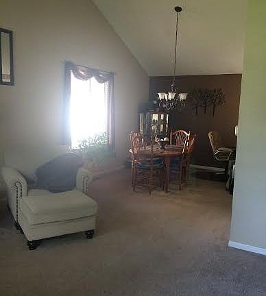 5th image of 7731 Lake St