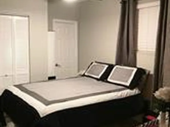 8721 NW 15th Ct, Pembroke Pines, FL 33024