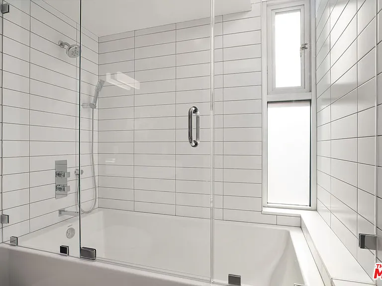 8210 Fountain Ave #302 — Photo 17