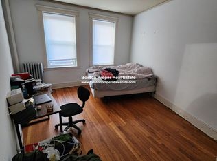 143 Park Dr #1T, Boston, MA 02215