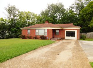 1210 Forrest Ave, Florence, AL 35630
