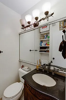 Rented by City Connections Realty | media 19