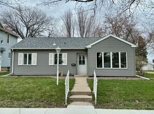 766 Harvey St, Tracy, MN 56175