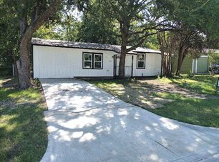 807 Skylark Dr, Arlington, TX 76010