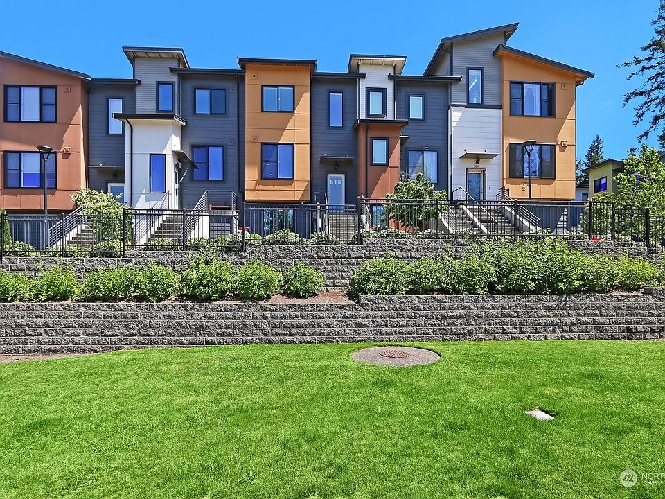 1st image of 518 Coho Walk SE