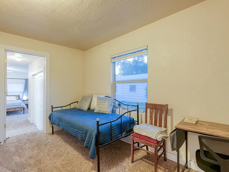 430 S Meridian Rd — Photo 25