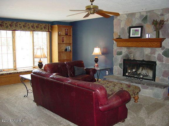 5th image of 3359 Rocky Point Ct SW