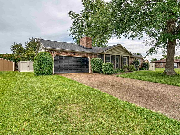 2nd image of 2651 Saratoga Dr