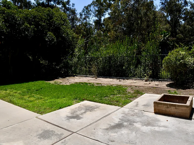10575 Canyon Lake Dr — Photo 16