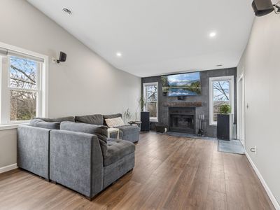 7303 Penny Hill Rd, Eden Prairie, MN, 55346