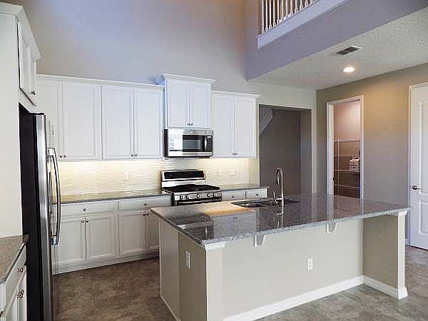 1st image of 15190 Newtonia St